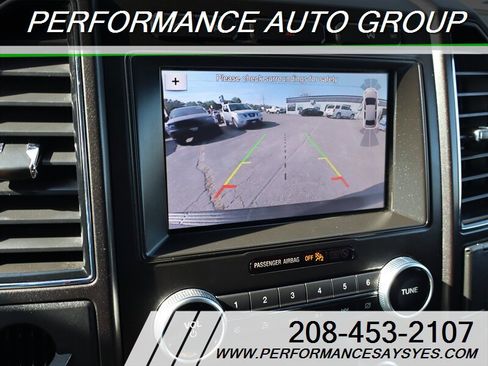 Used 2019 Ford Expedition Max Limited AWD/4WD image 11