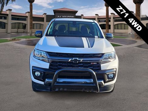 Used 2022 Chevrolet Colorado Z71 AWD/4WD image 3