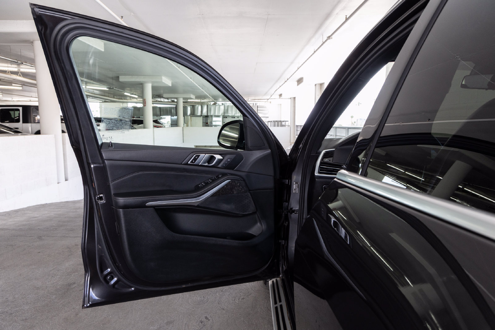 Used 2023 BMW X5 xDrive40i AWD/4WD image 13