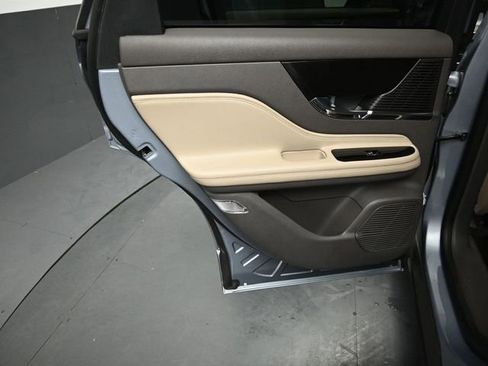 Certified 2022 Lincoln Corsair AWD w/ Equipment Group 101A image 22