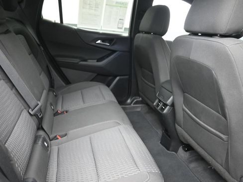 Used 2025 Chevrolet Equinox LT AWD/4WD image 10