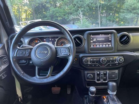 Used 2021 Jeep Wrangler Unlimited Sport AWD/4WD image 13