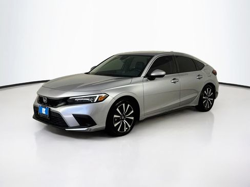 Used 2024 Honda Civic EX-L image 3
