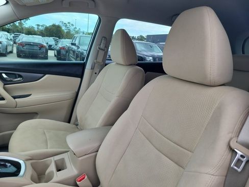 Used 2016 Nissan Rogue S w/ Appearance Package image 20