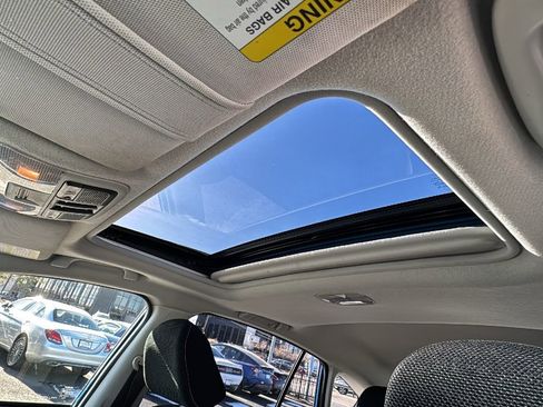 Used 2016 Subaru Crosstrek 2.0i Premium w/ Moonroof Package image 12