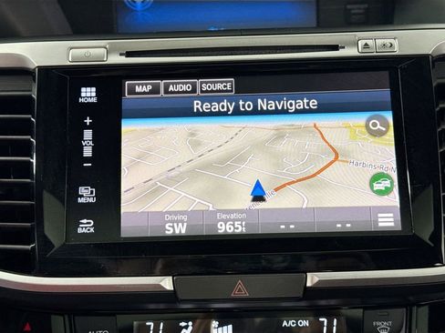 Used 2017 Honda Accord Touring image 13