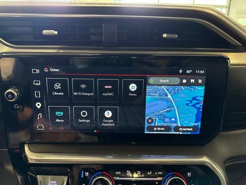 Used 2023 GMC Sierra 1500 Denali w/ Denali Reserve Package AWD/4WD image 27