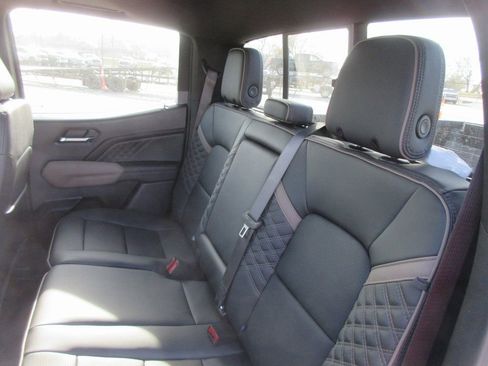 New 2026 GMC Canyon Denali image 16