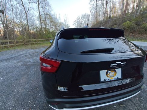 New 2026 Chevrolet Trax LT image 28