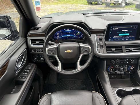 Used 2023 Chevrolet Tahoe Premier AWD/4WD image 2