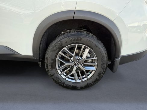 Certified 2024 Nissan Rogue S image 14