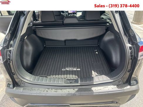 Certified 2026 Toyota Corolla Cross LE w/ Moonroof Package AWD/4WD image 22