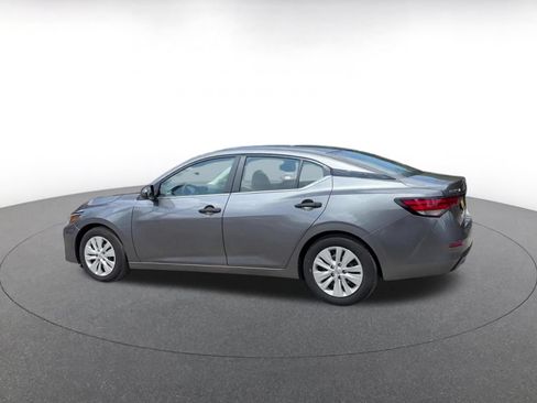 Used 2025 Nissan Sentra S FWD image 9