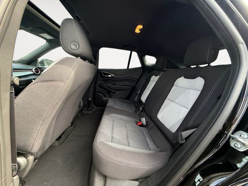 New 2026 Chevrolet Trax RS w/ Sunroof Package FWD image 12