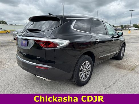Used 2024 Buick Enclave Premium image 17