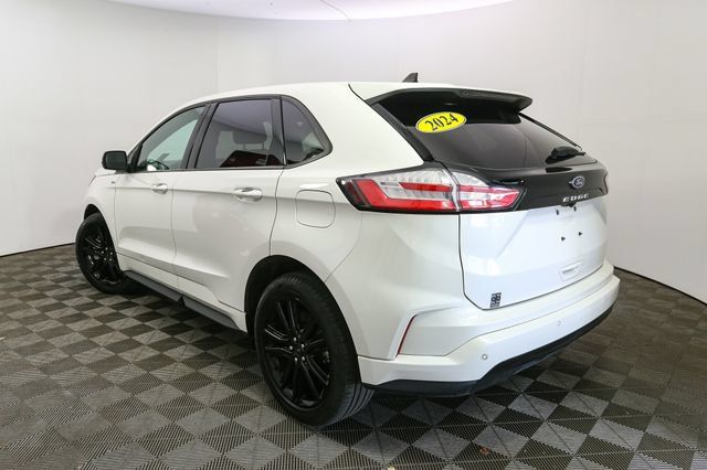 Used 2024 Ford Edge ST-Line AWD/4WD image 8