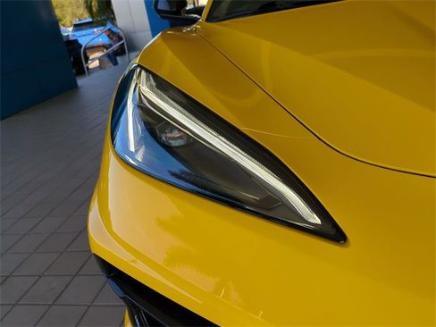 Certified 2025 Chevrolet Corvette Stingray Convertible w/ 1LT image 9