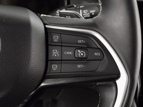 Certified 2022 Jeep Grand Cherokee Altitude image 26