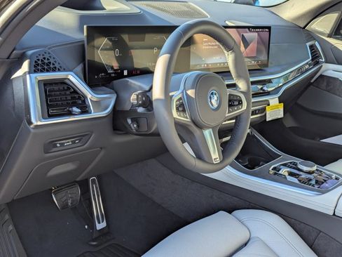 New 2026 BMW X5 xDrive50e w/ M Sport Package AWD/4WD image 3