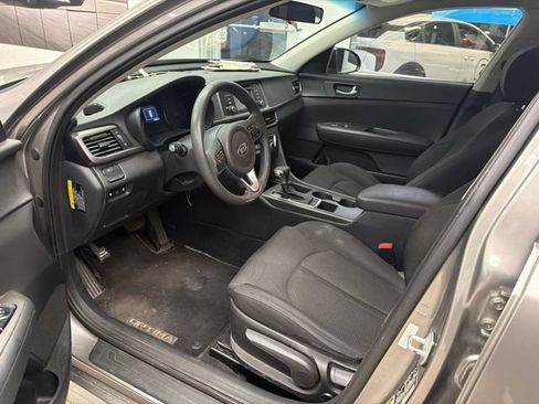Used 2016 Kia Optima LX FWD image 9