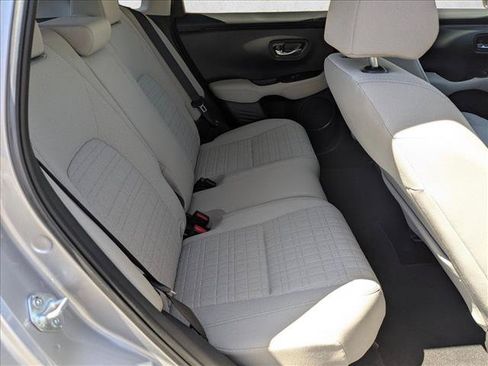 Used 2027 Honda HR-V LX image 19