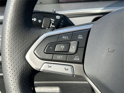 New 2026 Volkswagen Tiguan SE R-Line image 18