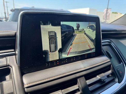 Used 2023 GMC Yukon XL AT4 w/ Technology Package AWD/4WD image 24