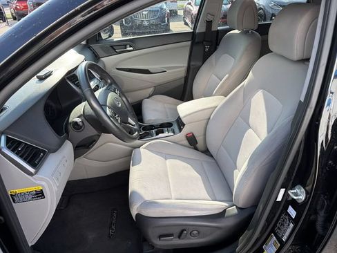 Used 2018 Hyundai Tucson Value FWD image 13