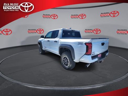 Used 2024 Toyota Tacoma TRD Off-Road AWD/4WD image 6