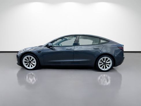 Used 2023 Tesla Model 3 Standard Range image 6