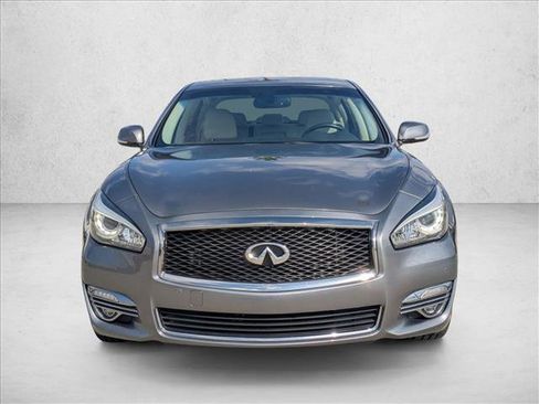 Used 2018 INFINITI Q70 L 3.7 image 2
