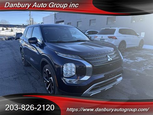 Used 2022 Mitsubishi Outlander SE image 8