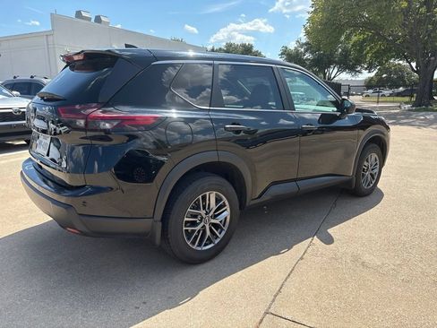 Used 2024 Nissan Rogue S AWD/4WD image 6