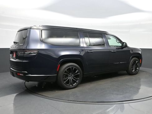 Used 2024 Jeep Grand Wagoneer L Series II w/ Quick Order Packagew 28T AWD/4WD image 8