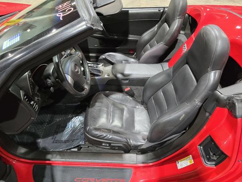 Used 2007 Chevrolet Corvette Convertible w/ Preferred Equipment Group image 27