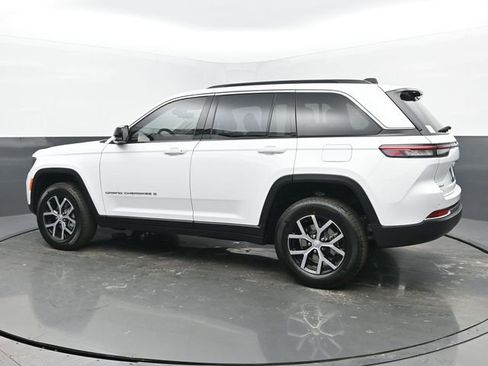 New 2025 Jeep Grand Cherokee Limited w/ Luxury Tech Group II AWD/4WD image 3