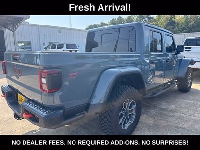 Used 2025 Jeep Gladiator Mojave