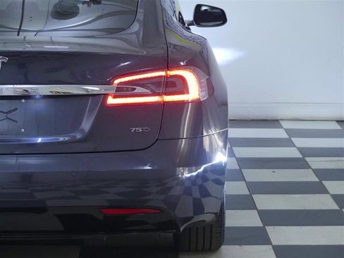 Used 2017 Tesla Model S 75D image 29