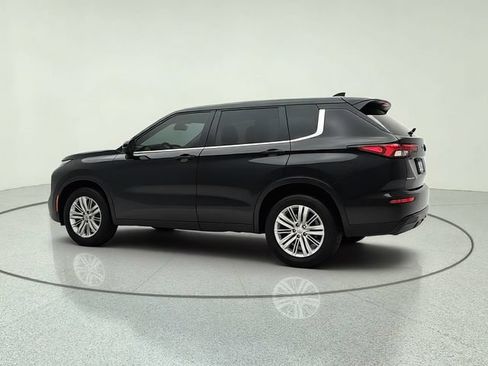 Used 2024 Mitsubishi Outlander ES AWD/4WD image 4