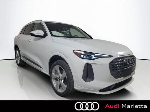 New 2025 Audi Q5 Premium Plus image 1