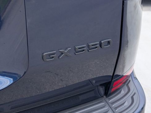 Used 2024 Lexus GX 550 w/ Accessory Package (31) AWD/4WD image 24