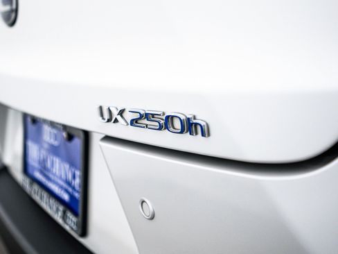 Used 2021 Lexus UX 250h w/ Premium Package image 21