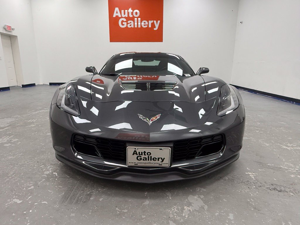 Used 2017 Chevrolet Corvette Z06 w/ Chrome Badge Package RWD image 2