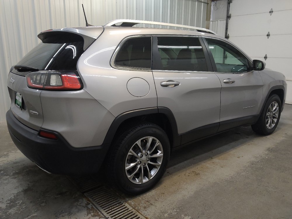 Used 2019 Jeep Cherokee Latitude Plus w/ Comfort/Convenience Group AWD/4WD image 10