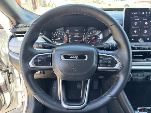 Used 2025 Jeep Compass Limited AWD/4WD image 21