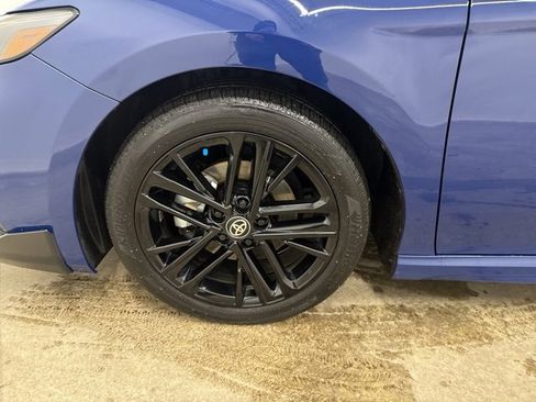 Used 2025 Toyota Camry SE w/ Multimedia Upgrade Package image 9