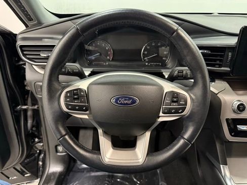 Certified 2023 Ford Explorer XLT w/ Equipment Group 202A image 20