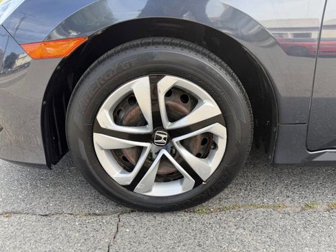 Used 2018 Honda Civic LX image 10