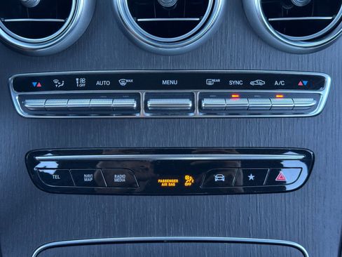 Used 2022 Mercedes-Benz GLC 300 image 28