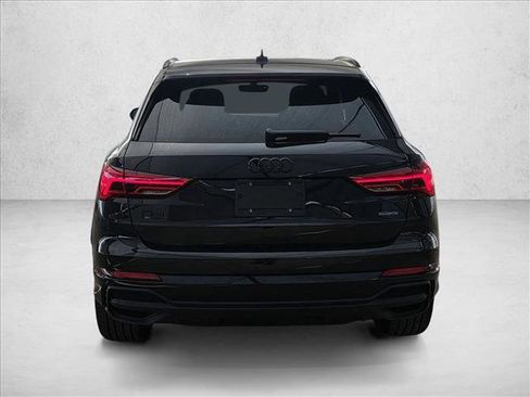 Certified 2025 Audi Q3 2.0T Premium w/ Convenience Package image 6